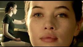 Anna Popplewell kissing scene and more from Halo 4