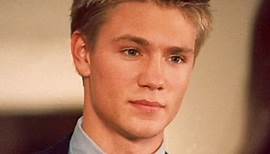 chad michael murray in early 200s >>>