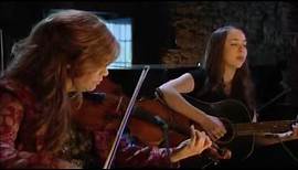 Sarah Jarosz with Alison Krauss - Run Away (Transatlantic Sessions)