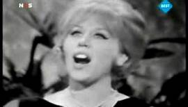Betty Curtis - Al di là (1961)
