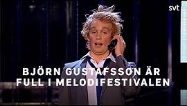 Björn Gustafsson är full i Melodifestivalen 2008 | SVT