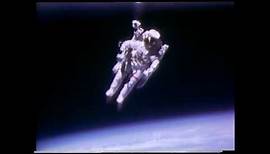 Astronaut Bruce McCandless II Floats Free in Space