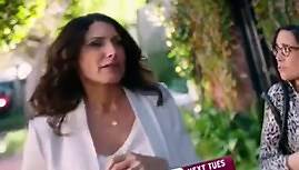 Girlfriends' Guide to Divorce S01 E01