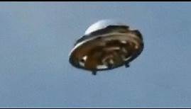 Metallic disc UFO allegedly filmed in October 2021 ! What is this ? 👽