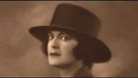 Harriet Cohen plays 9 Bach Preludes & Fugues (1928)