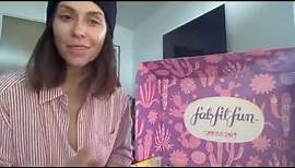 Jennifer Love Hewitt live on Facebook 21/02/19