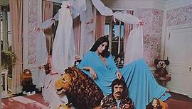 Sonny & Cher - Mama Was A Rock And Roll Singer Papa Used To Write All Her Songs