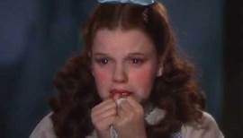 Judy Garland as Dorothy (The Wizard of Oz) - by JudyGarlandAsDorothy.com