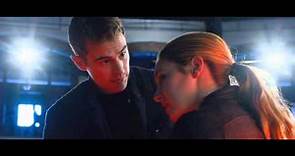 Divergent - Official Teaser Trailer HD