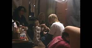 Kurt Cobain, Frances Bean, Courtney Love Backstage Interview, MTV Live & Loud, Dic 13 1993 HD