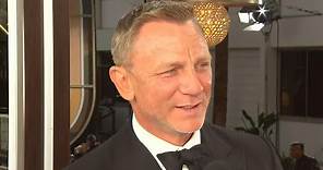 Daniel Craig TEASES His Final James Bond Movie | Golden Globes 2020