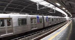 Metrô-SP - Linha 5 - Trens chegando e partindo da Estação Giovanni Gronchi