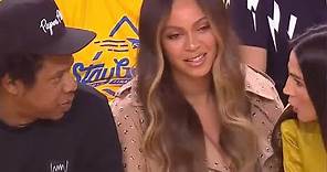 Beyonce's Reaction to a Woman Talking to JAY-Z Is a Must-See