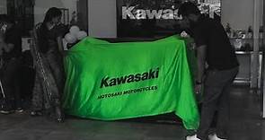 New Kawasaki Showroom 2021 | Thane | walk around | SuperVlog