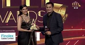 Alizeh Agnihotri Wins Best Debut Actor (Female) At News18 Showsha Reel Awards 2024; WATCH