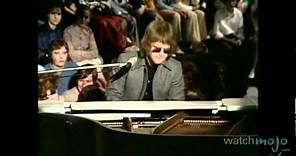 Elton John Biography: Early Years (1947-1976)