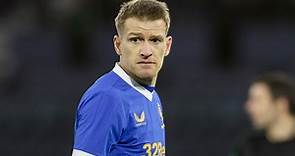 Steven Davis agrees Rangers stay as Ibrox hero puts pen to paper on contract extension