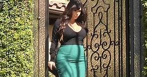 Kim Kardashian Shows Off Her Pregnancy Curves [2013]