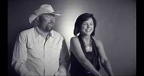 Toby Keith & Tricia Covel - - 2014 Door-Opener Honorees