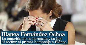 La hermana y el hijo de Blanca Fernández Ochoa, emocionados en el primer homenaje a Blanca
