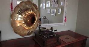Gramophone playing "When Summer is Gone"