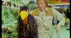 Emu's Broadcasting Company - Rod & Emu In The Supermarket (1975)