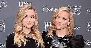 El hijo de 18 años de Reese Witherspoon se estrena por sorpresa en una serie de Netflix