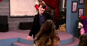 Drake Bell in Victorious Clip