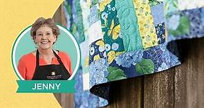 Make a Self Binding Quilt with Jenny Doan of Missouri Star (Video Tutorial)