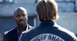 Paris Barclay on  Sons of Anarchy : 'Walls Between Races Will Start to Come Down'