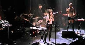 Charlotte Gainsbourg - IRM (Live)