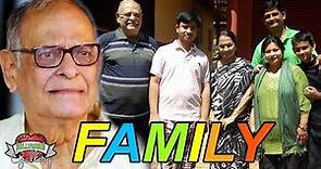 Achyut Potdar Family With Wife, Son, Career and Biography