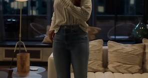 Candice Patton looking good in jeans 01
