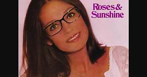 Nana Mouskouri: Roses love sunshine
