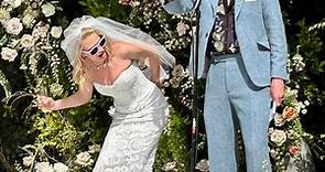 Britt Robertson Marries Paul Floyd in Star-Studded Ceremony