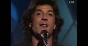 ALBERT HAMMOND performs WHEN I NEED YOU