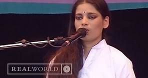 Sheila Chandra - Ever So Lonely/Eyes/Ocean (live at World in the Park 1992)