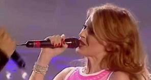 Kylie Minogue & Ricky Martin - Livin' La Vida Loca (An Audience With Ricky Martin 2000)