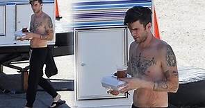 Wes Bentley Shirtless Torso is Covered in Tattoos #1