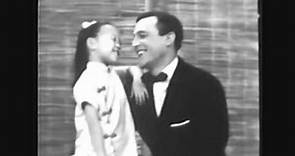 Gene Kelly & Cherylene Lee - "I'm following you" (1959)