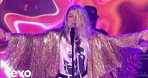 Fergie - Life Goes On (Live From Dick Clark’s New Year’s Rockin’ Eve)