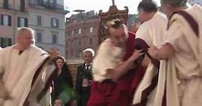 Roma recrea la muerte de Julio César en los Idus de Marzo