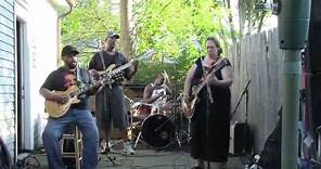 Unbelievable Version of Walkin' Blues Joanna Connor Band @ Carty BBQ Norwood, Massachusetts, USA.