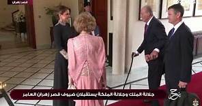 El rey Juan Carlos y la reina Sofía aparecen juntos pero sin hablarse en la boda del hijo de los Rey
