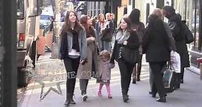 Alyson Hannigan and daughter Satyana catch a cab in NYC
