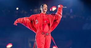 Rihanna deslumbró en el show del Superbowl "con pancita y todo"