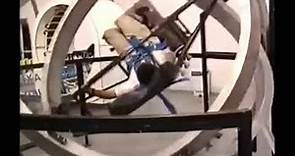 萬通保險小太空人訓練計劃 - 多軸椅訓練 Junior Astronaut - Multi-Axis Trainer