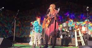 Jewel and Son, Kase Murray, sing together at Salmonfest