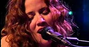 Sheryl Crow - Unplugged Concert in Brooklyn, NY (Full - 10 songs - 45 min)