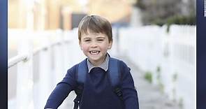 El príncipe Luis celebra sus tres años con una gran sonrisa